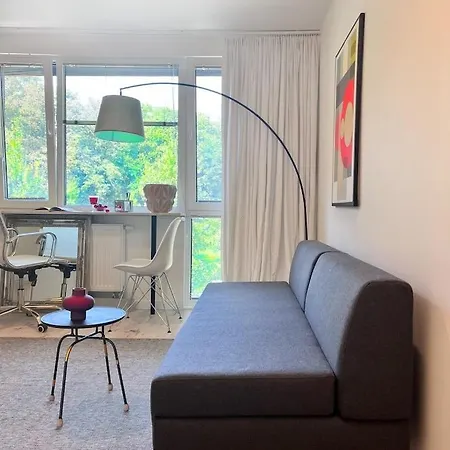 Lägenhet Cozy At Park Near City-center +netflix +wifi