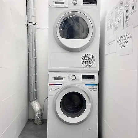 Cozy At Park Near City-center +netflix +wifi *