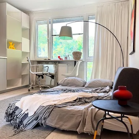 Cozy At Park Near City-center +netflix +wifi