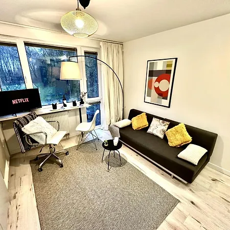 Apartmán Cozy At Park Near City-center +netflix +wifi Varšava