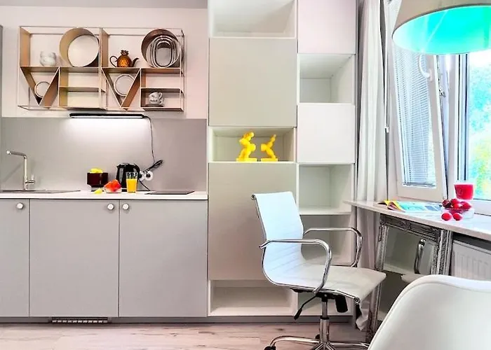 Cozy At Park Near City-center +netflix +wifi Апартаменты Варшава