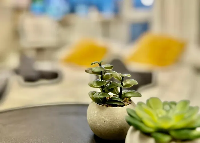 Апартаменты Cozy At Park Near City-center +netflix +wifi